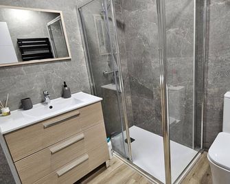 Inspiracion Valencia - Valencia - Bathroom