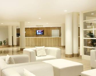 Iberostar Waves Playa de Muro - Can Picafort - Lobby