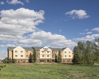 Fairfield Inn & Suites by Marriott Cheyenne - שאיין - בניין