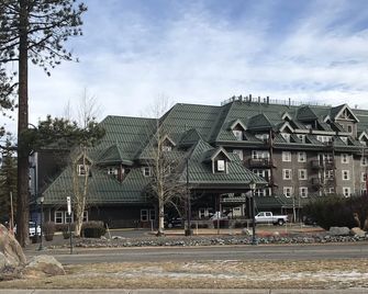 2 Bedroom Hilton Vacation Club Lake Tahoe Resort - South Lake Tahoe - Building