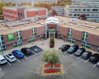 Ibis Styles Evry Lisses - Évry - Building
