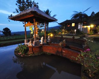 Puri Lumbung Cottages, Restaurant & Spa - Banjar