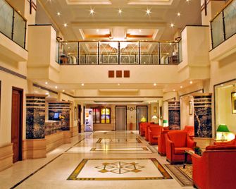 Aditya Park-A Sarovar Portico Hotel - Haiderabad - Lobby