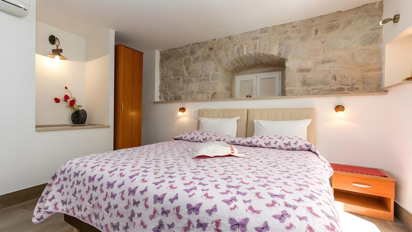 Garden Apartment Hotel Split