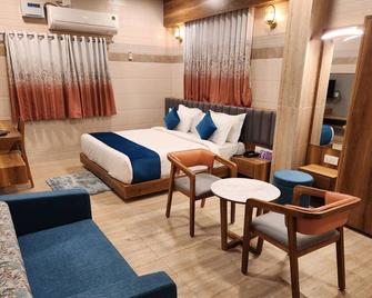 Vits Select Avadh Heritage Resort. - Amreli - Bedroom