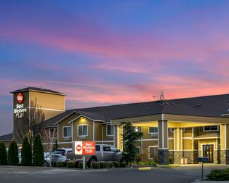 Best Western Plus Grapevine Inn - Sunnyside - Building