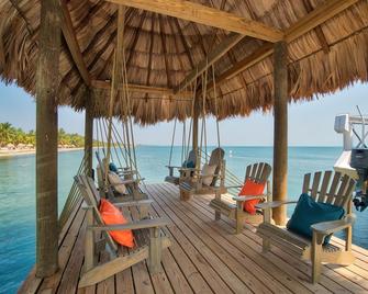 Almond Beach Resort at Jaguar Reef - Hopkins - Pátio