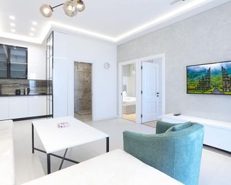 Stay Inn Apartments On Amiryan 26 4 - Yerevan - Living room