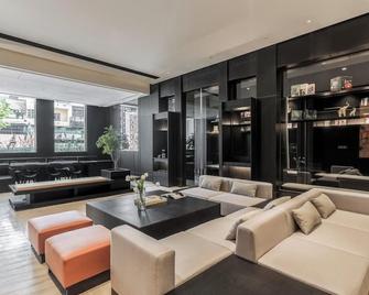 M Village Nguyen Kiem - Cosmo Airport Hotel - הו צ'י מין סיטי - טרקלין