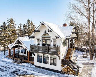 Luxury Condo w/ Beach Access | Dragestil 723-1 - Duluth - Edificio