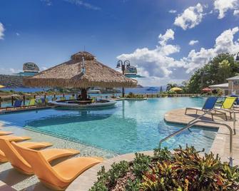 Resort Managed Studio @ Beachfront Margaritaville Resort. Swim Up Bar + Pools! - Saint Thomas Island - Pool