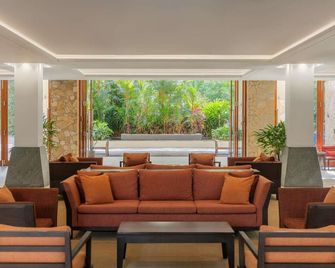 Pullman Palm Cove Sea Temple Resort and Spa - Palm Cove - Building