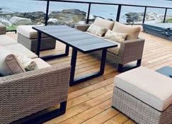 Designer Oceanfront Villa · Designer Oceanfront Villa - Oceanfront- hot tub - Hunt's Point - Patio