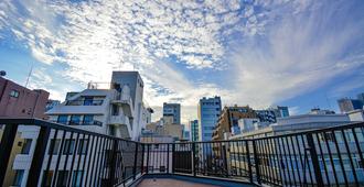 043akihabara - Tokyo - Balcony