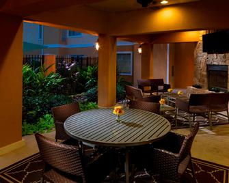 TownePlace Suites by Marriott Houston North/Shenandoah - Shenandoah - Patio