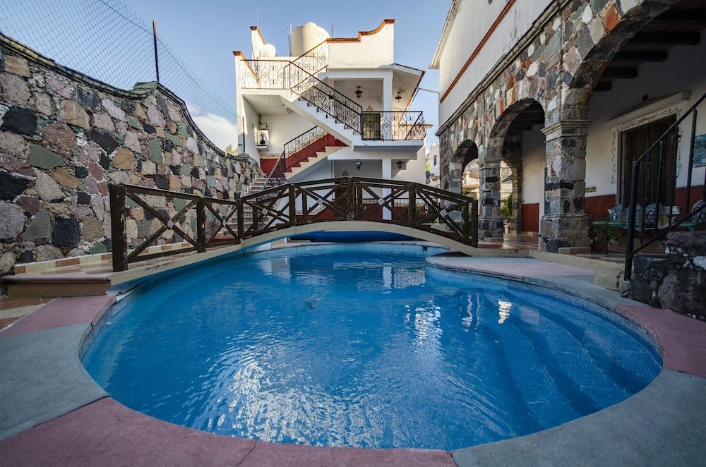 Villa San Francisco Hotel - Taxco - Pool
