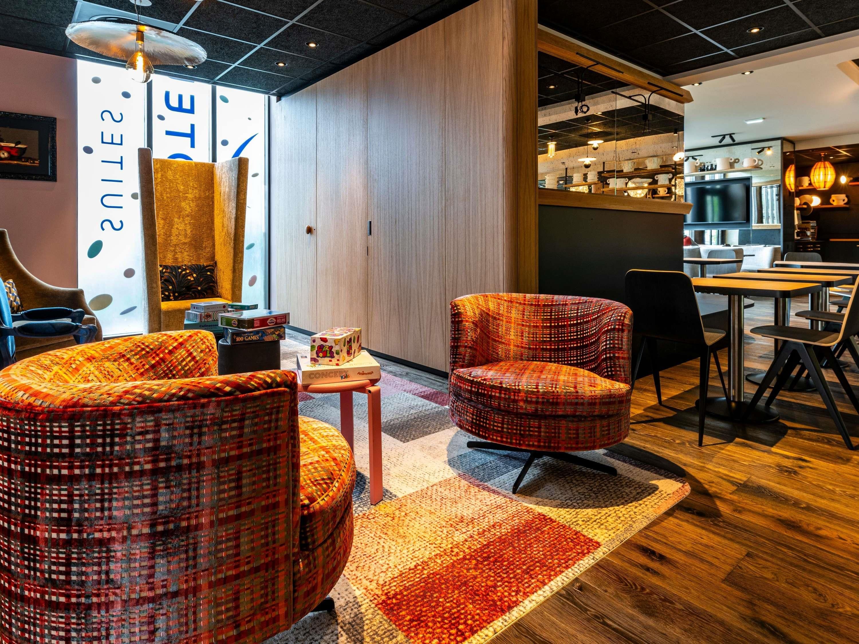 Novotel Suites Reims Centre - Reims - Lounge