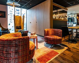 Novotel Suites Reims Centre - Reims - Lounge