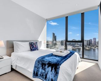 Melbourne Lifestyle Apartments - Best Views on Collins - Melbourne - Bedroom