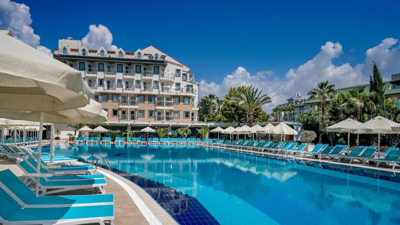 Side Aluna Hotel