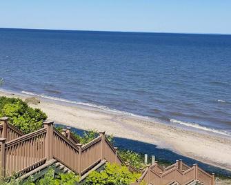 Charming Seashore Cottage in North Fork - Calverton - Beach