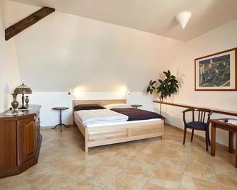 Staromestsky Penzion - Tábor - Bedroom