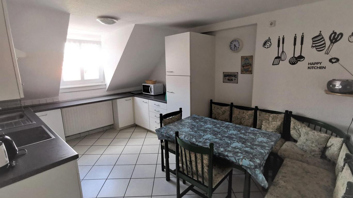 Hotel-Pension zum Hirsch