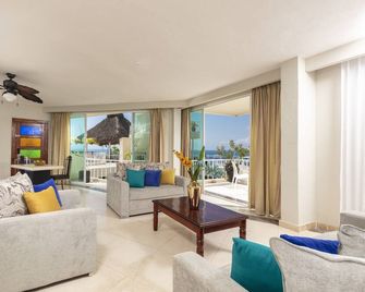 Blue Chairs Beachfront Resort Puerto Vallarta Mexico - Adults Only - Puerto Vallarta - Living room
