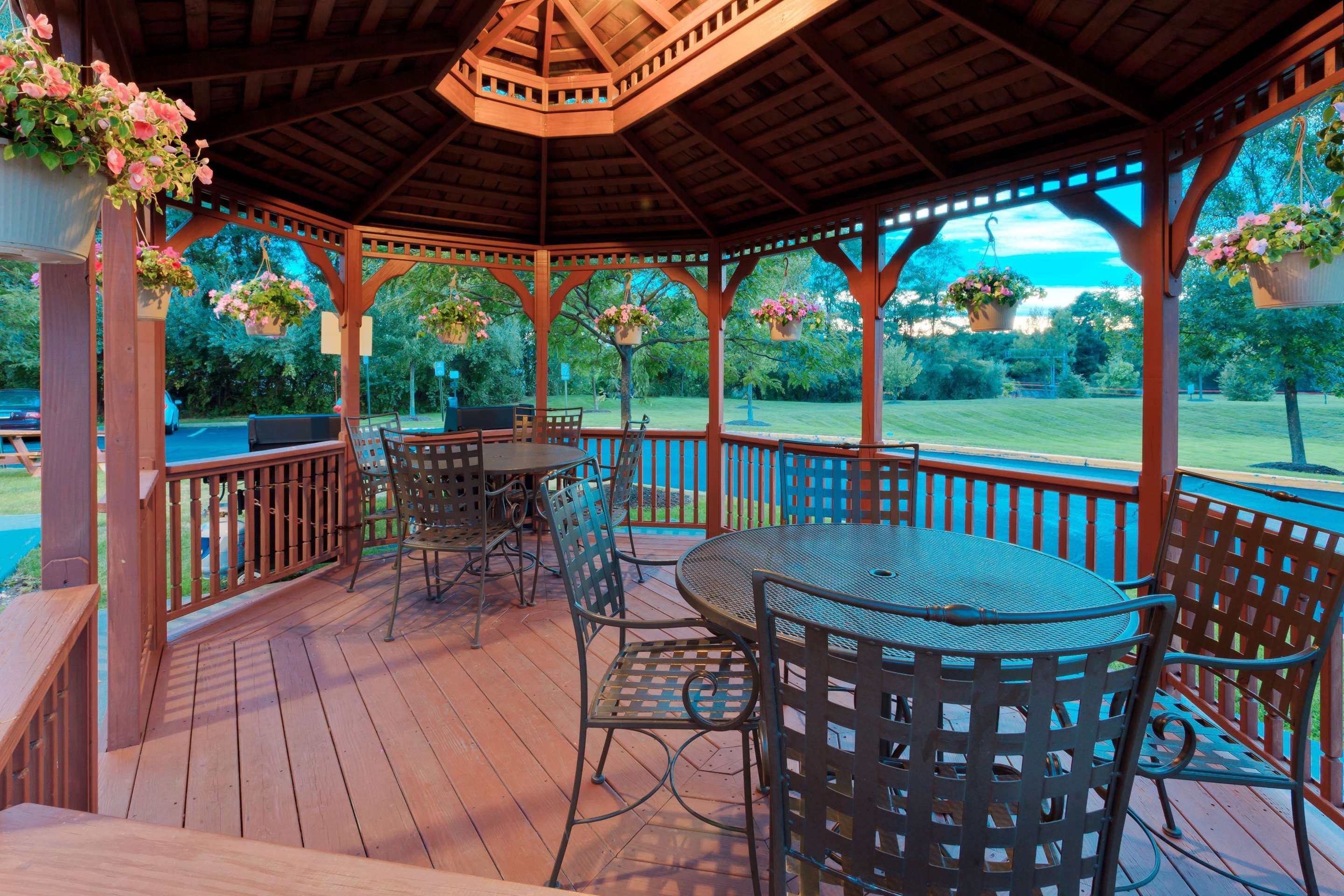 Sonesta Simply Suites Nanuet - Nanuet - Patio