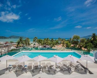 The Bloc Hotel (Sha Plus+) - פאטונג - בריכה