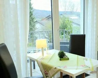 Gästehaus am Sonnenhügel - Bad Orb - Dining room