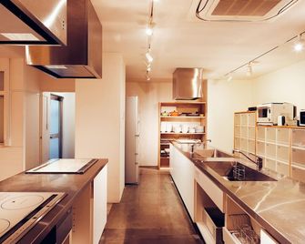 هوتل جرافي نيزو - طوكيو - مطبخ