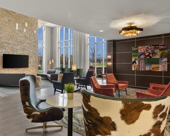 Cambria Hotel Columbus Polaris - Columbus - Lounge