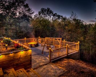 Cozy Blue Ridge Cabin In Heart Of The Mo - Blue Ridge - Balcony