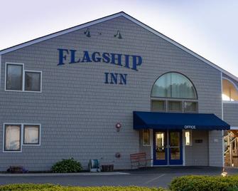 Superior King Room - 1 King Bed - Boothbay Harbor - Bygning