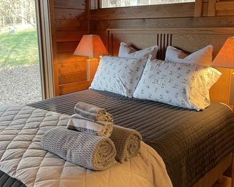 Cabin amongst the trees - Waxhaw - Habitación