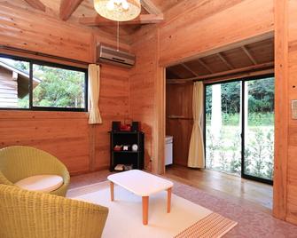 Wa no Cottage Sen-no-ie - Yakushima - Wohnzimmer