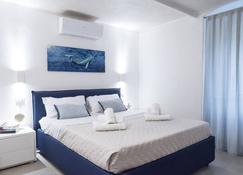 330 Holiday Apartments Manarola - Manarola - Bedroom