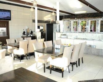 High Point Inn & Suites Peace River - Peace River - Restaurant