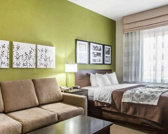 Sleep Inn & Suites Near I-90 and Ashtabula - Austinburg - Habitación