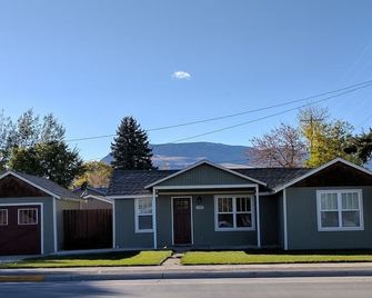 Mama Bear Cottage (Downtown Cody) - Cody - Building