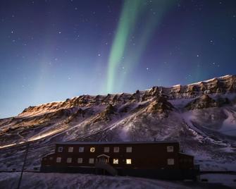 Coal Miners Cabins - Longyearbyen - Gebäude