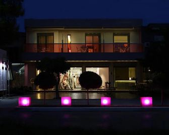 Island - Pefki - Gebouw