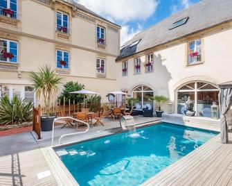 Hôtel De Brunville & Spa - Bayeux - Zwembad