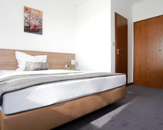Hotel zwei&vierzig - Vallendar - Schlafzimmer