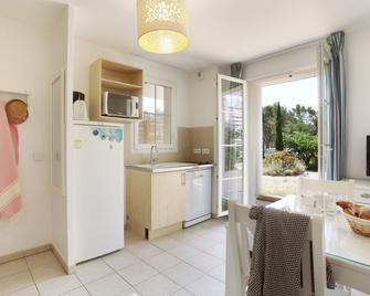 Terres de France - Résidence de la Cabre d'Or - Cabriès - Kitchen