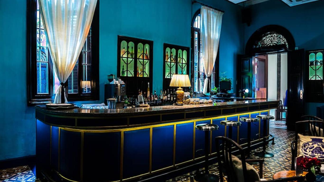 Cheong Fatt Tze - The Blue Mansion