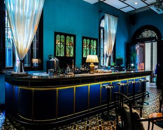 Cheong Fatt Tze - The Blue Mansion - ג'ורג' טאון - בר