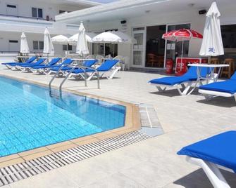 Michalis Studios & Apartments - Kos - Pool