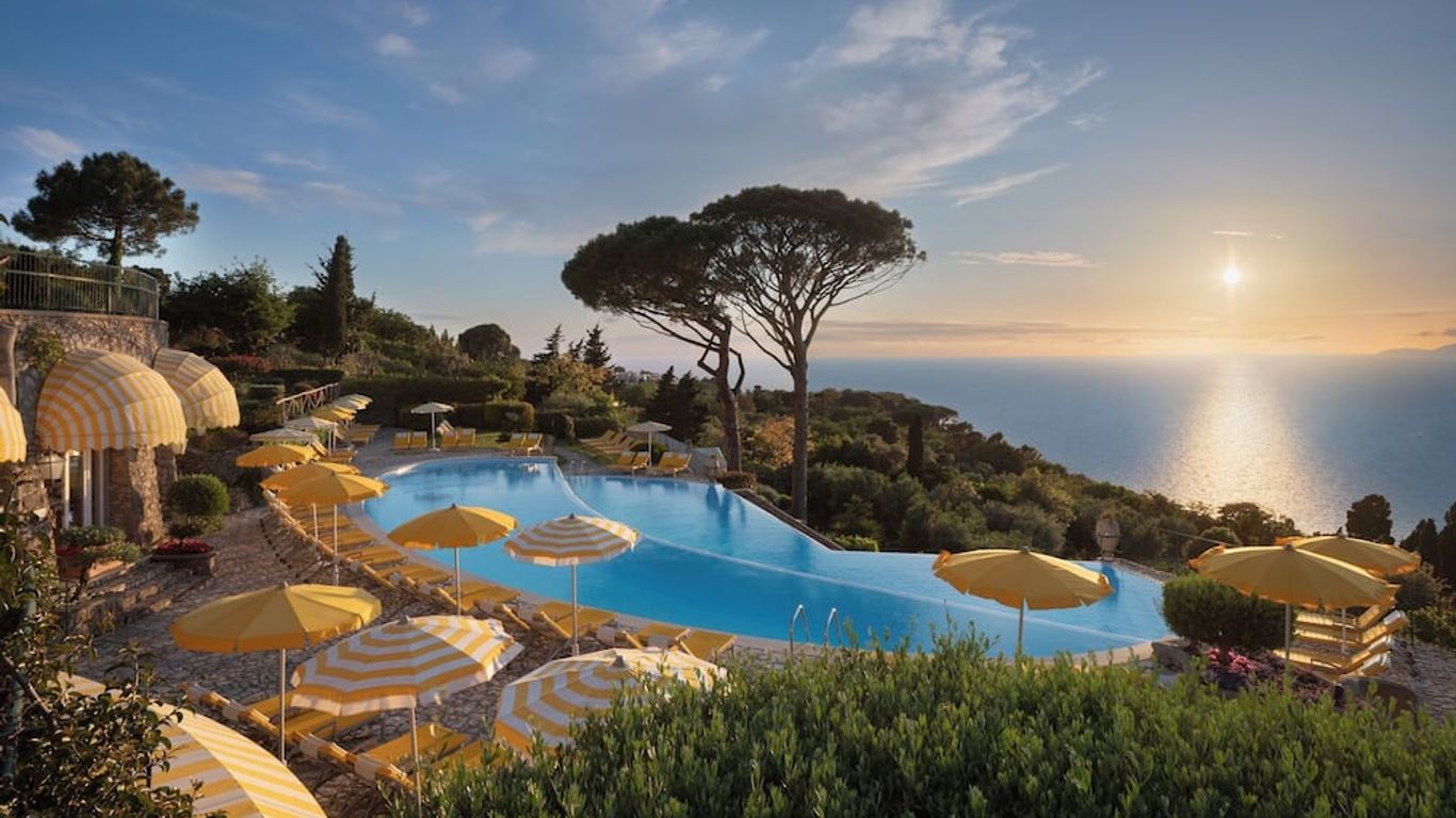 فندق قيصر أوغوستوس